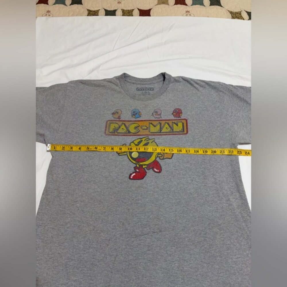 Gray Pac-Man Graphic T-Shirt(30)